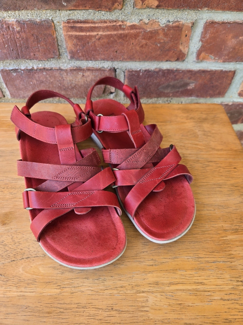 Merrell Women's Kalari Shaw Strap Sandal Red Size 8